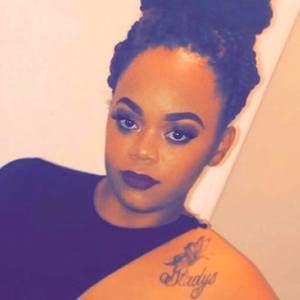 Meet your Posher, Nora